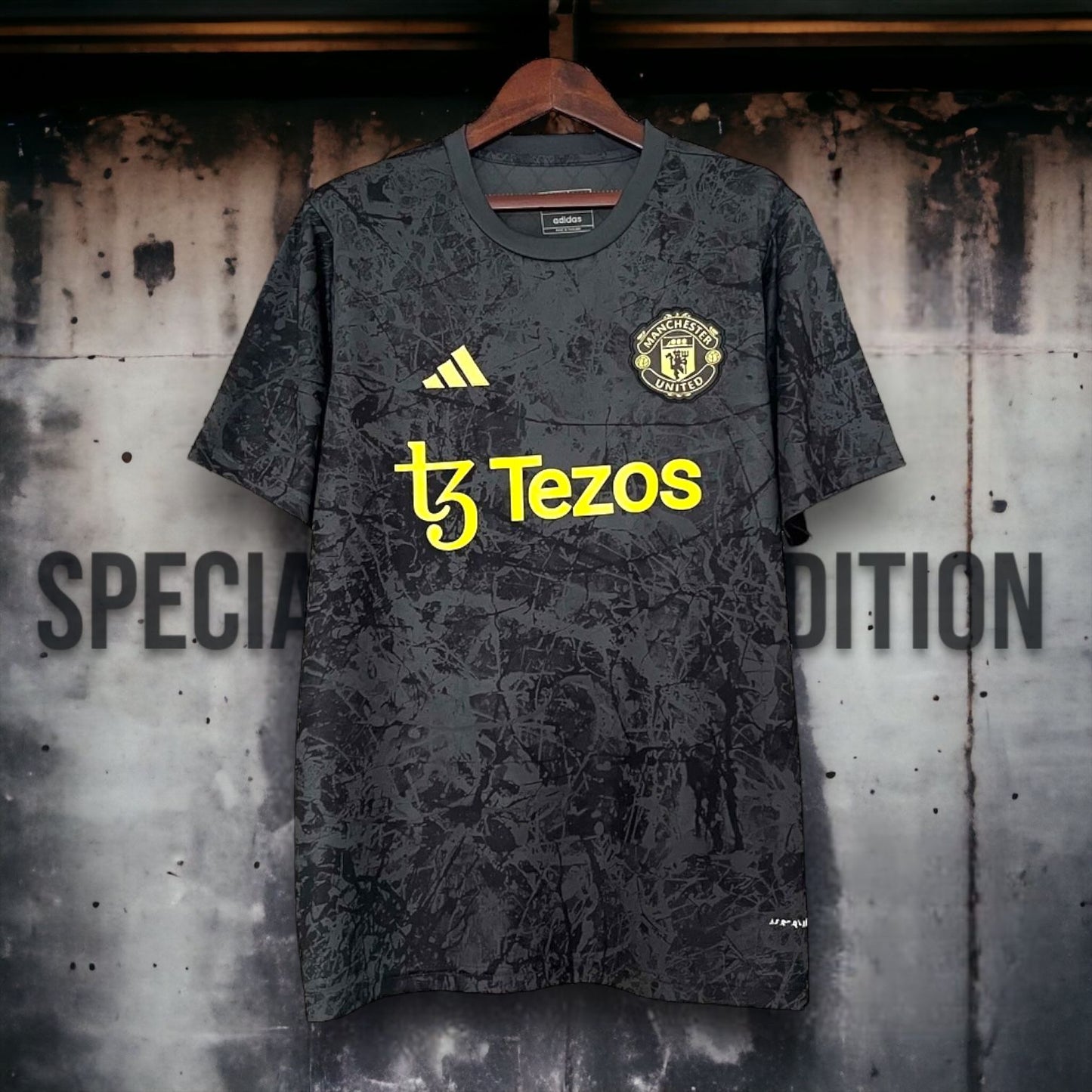 2024-25 - MANCHESTER UNITED L´ART | EDICIÓN ESPECIAL