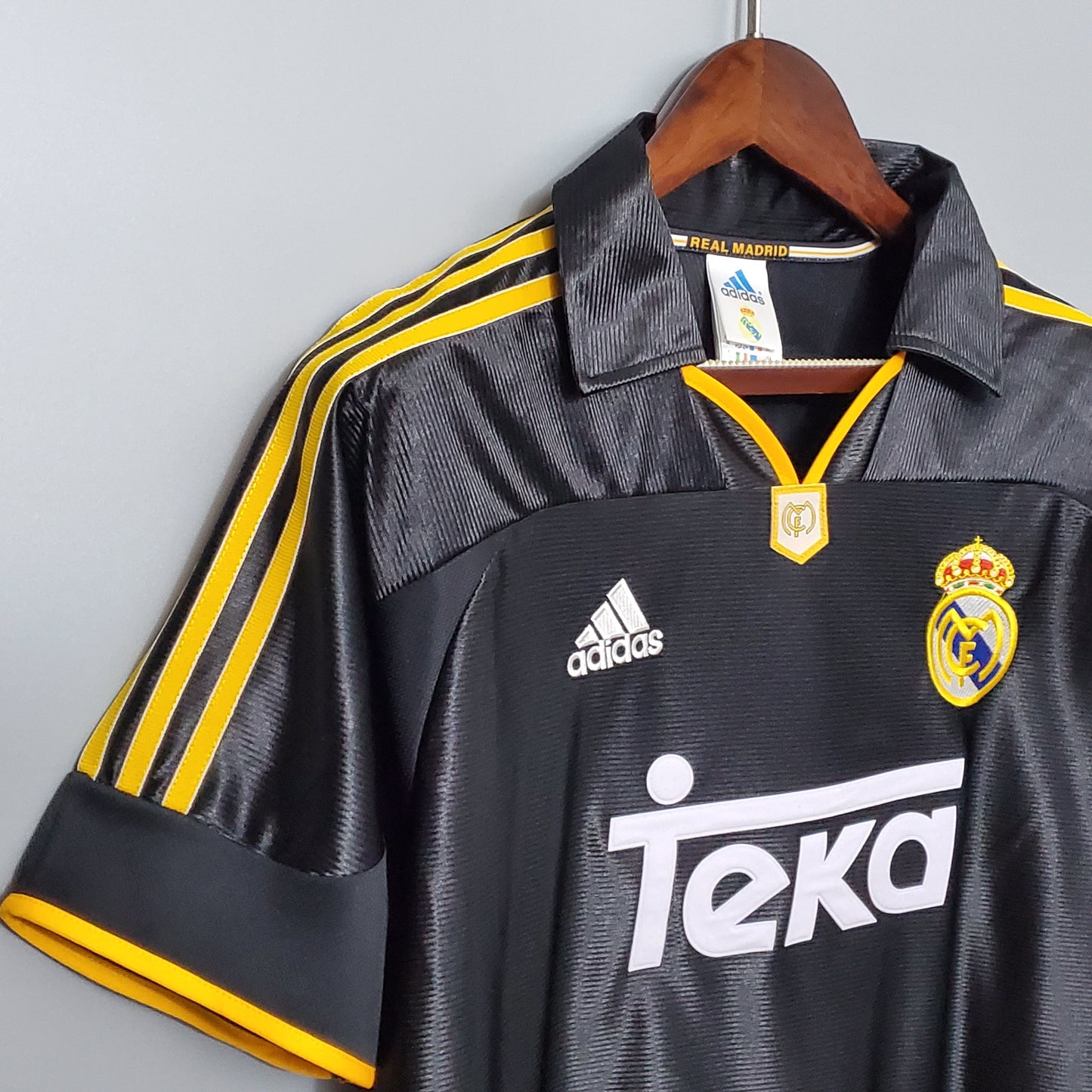 1999-01 – REAL MADRID AUSWÄRTS | RETRO