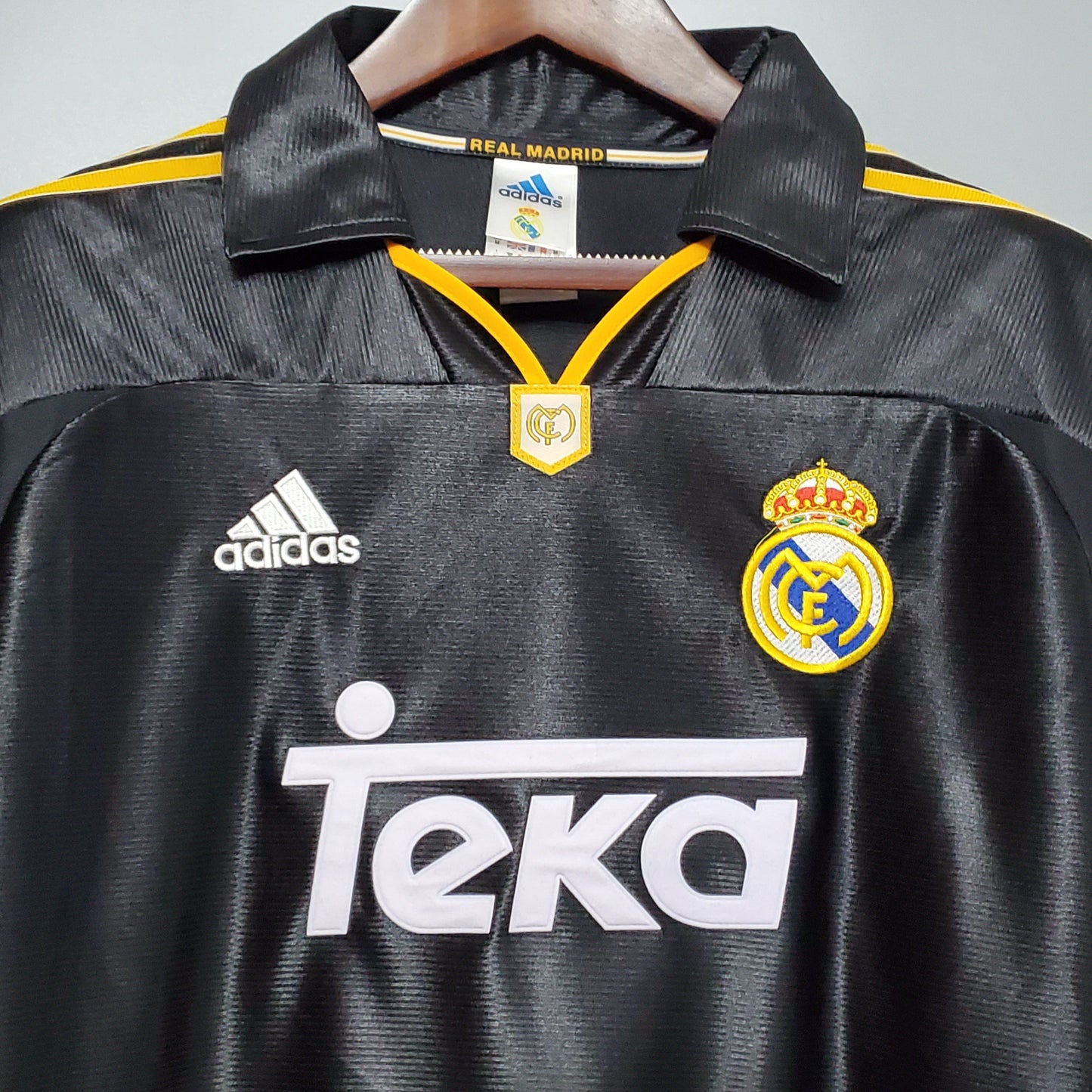 1999-01 – REAL MADRID AUSWÄRTS | RETRO