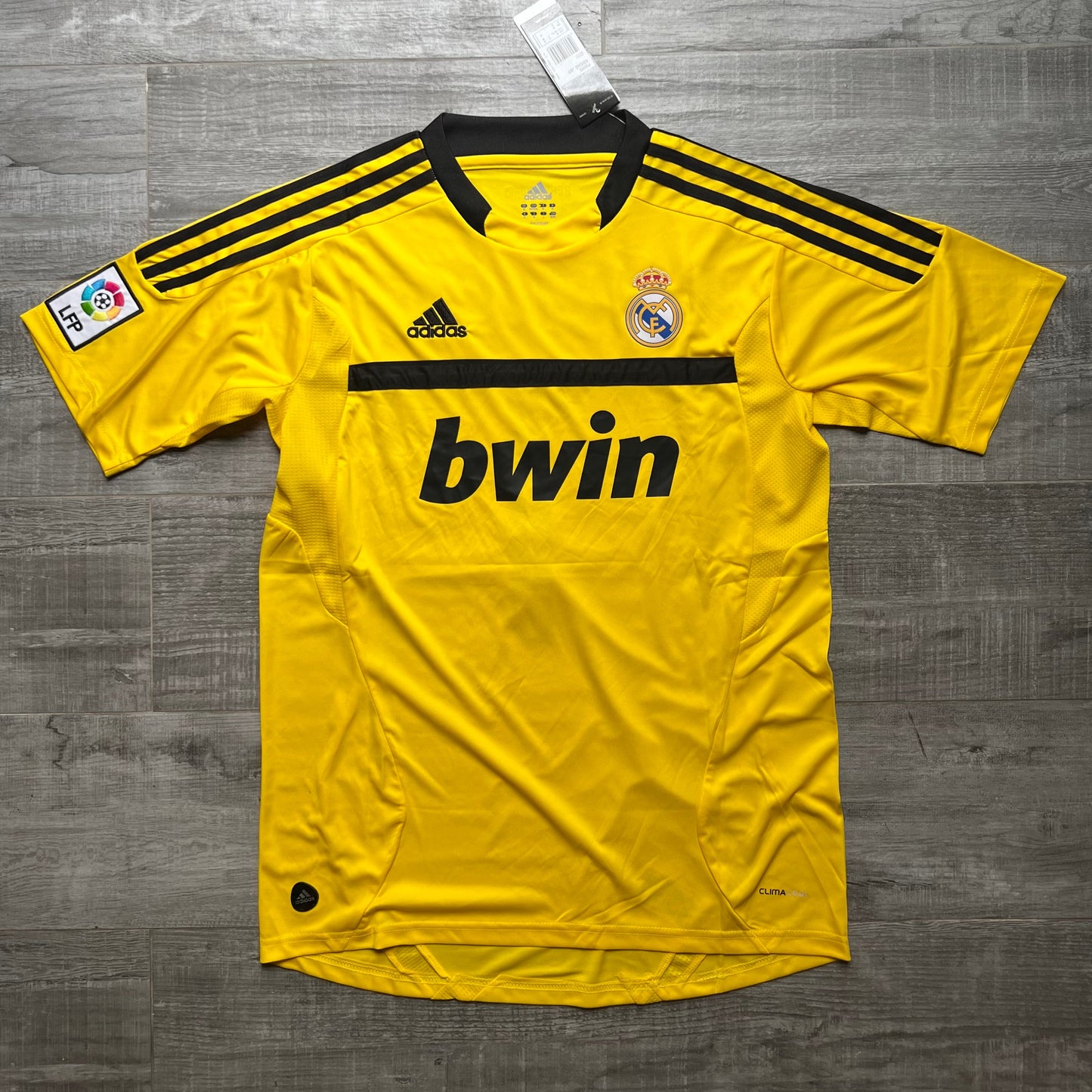 2011-12 - ACASA PORTARUL REAL MADRID | RETRO